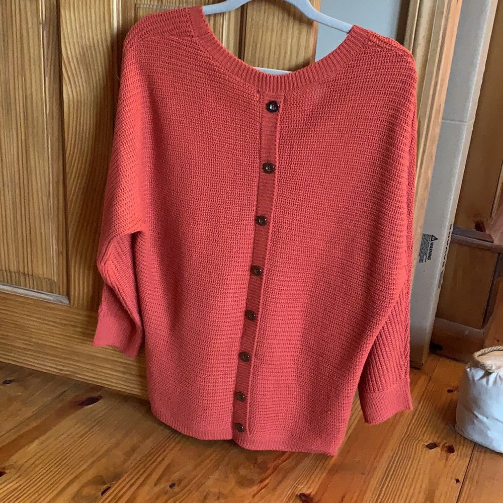 Button back detail sweater